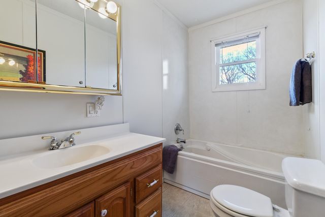 4092 Ethel Street E, Demotte, IN 46310