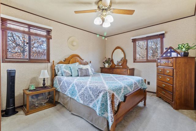 4092 Ethel Street E, Demotte, IN 46310