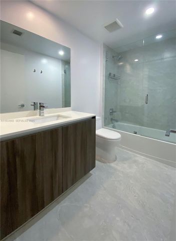 488 NE 18TH ST 2610, Miami, FL 33132