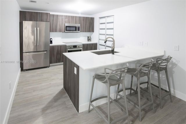 488 NE 18TH ST 2610, Miami, FL 33132