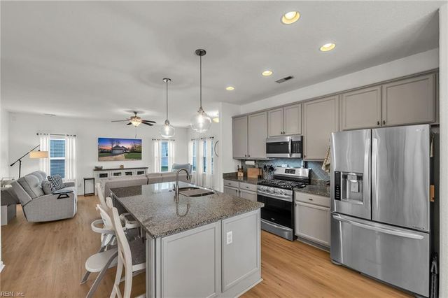 103 S Heritage Tree MNR, Moyock, NC 27958