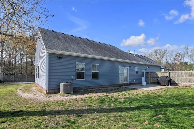 103 S Heritage Tree MNR, Moyock, NC 27958