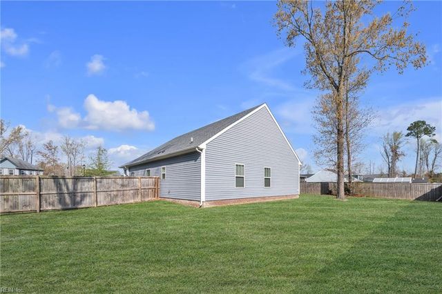 103 S Heritage Tree MNR, Moyock, NC 27958