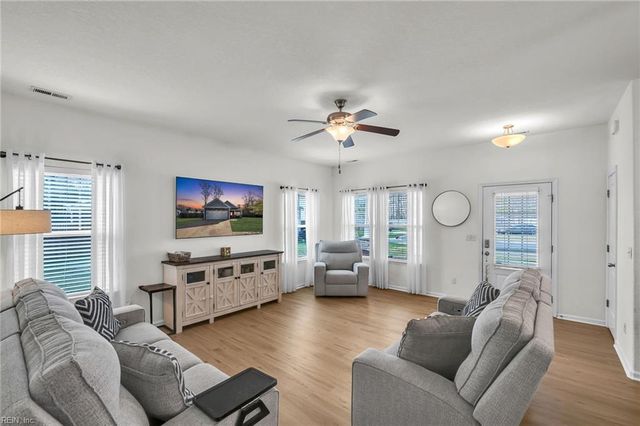 103 S Heritage Tree MNR, Moyock, NC 27958