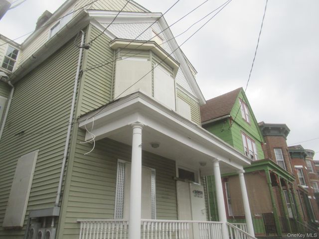 35 Carpenter Avenue, Newburgh, NY 12550