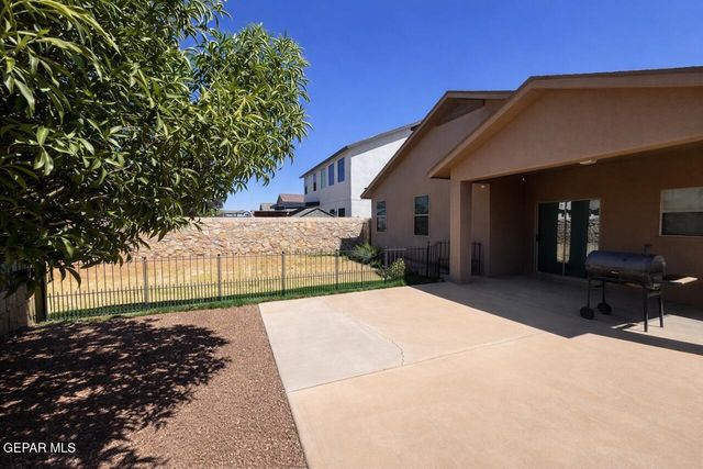 5525 JIM CASTANEDA Drive, El Paso, TX 79934