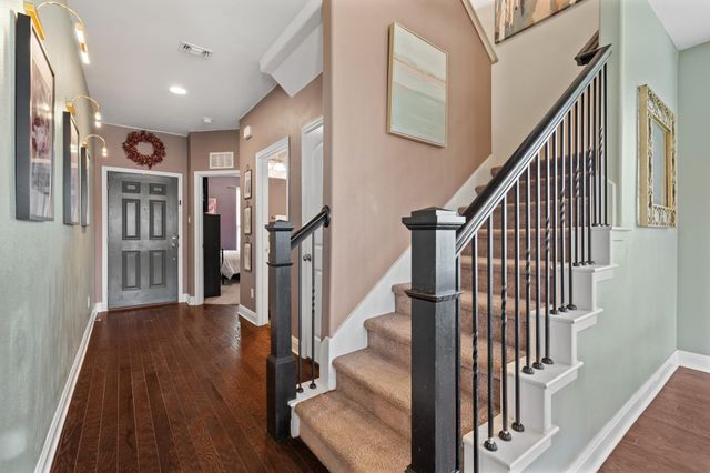 214 Cyril DR, Hutto, TX 78634
