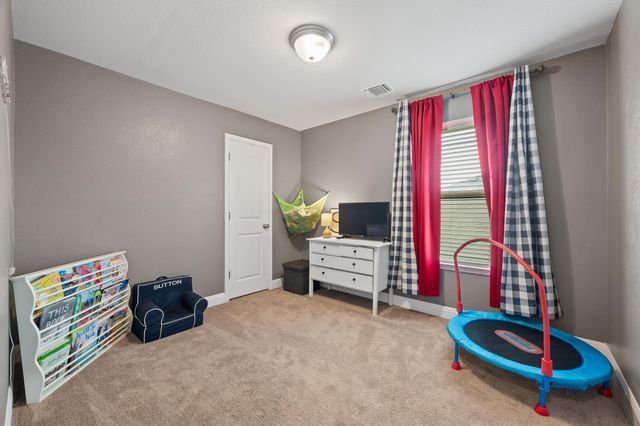 214 Cyril DR, Hutto, TX 78634