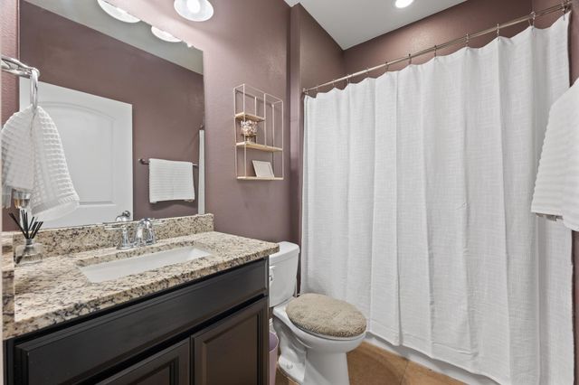 214 Cyril DR, Hutto, TX 78634