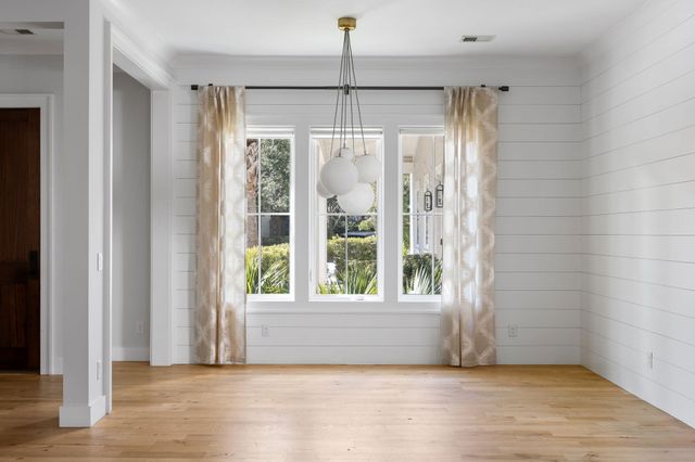 1124 Fulton Hall Lane, Mount Pleasant, SC 29466