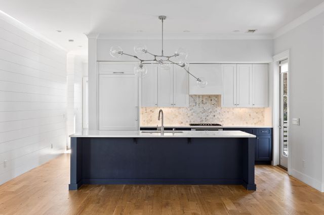 1124 Fulton Hall Lane, Mount Pleasant, SC 29466