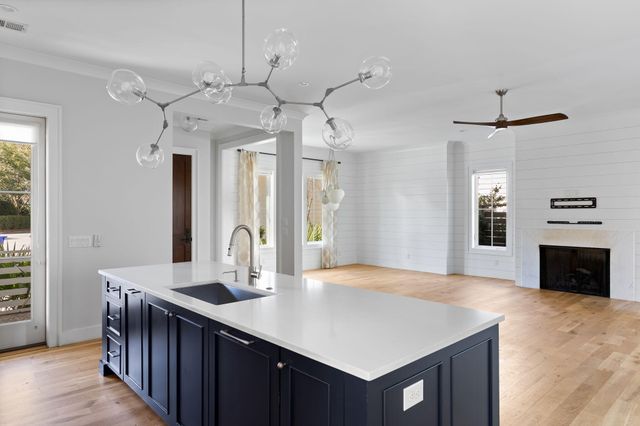 1124 Fulton Hall Lane, Mount Pleasant, SC 29466