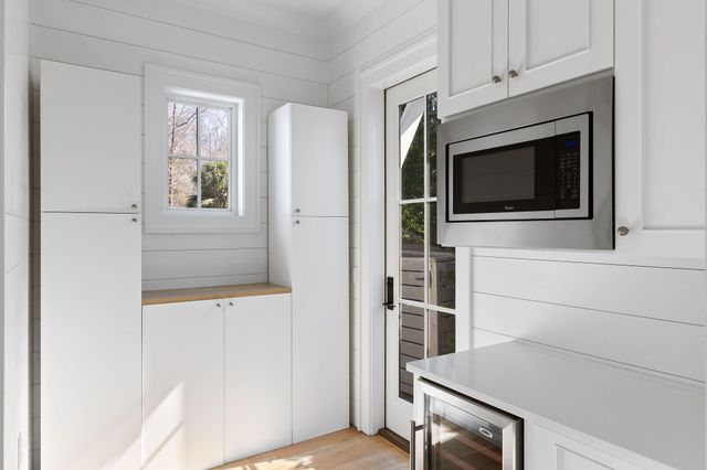 1124 Fulton Hall Lane, Mount Pleasant, SC 29466