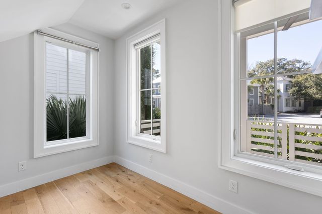 1124 Fulton Hall Lane, Mount Pleasant, SC 29466