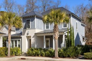 1124 Fulton Hall Lane, Mount Pleasant, SC 29466