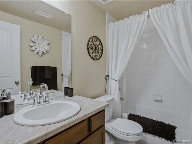 11852 Sandcastle Court, Parker, CO 80138