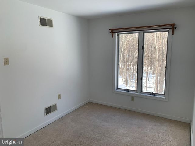 305 COOPER LN, Mcconnellsburg, PA 17233