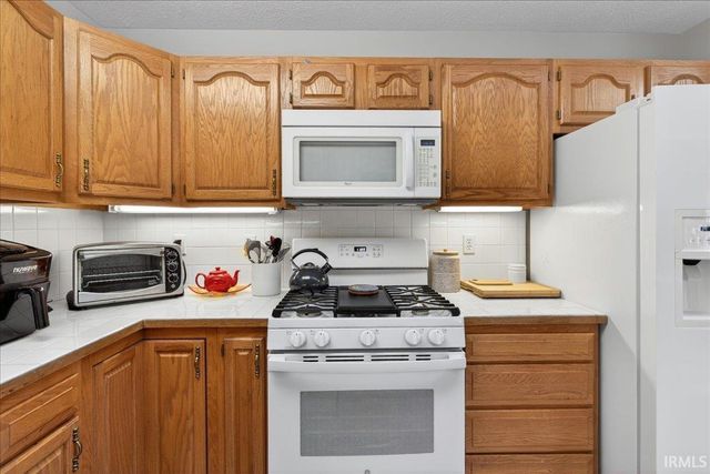 400 Buckingham Drive, Lafayette, IN 47909