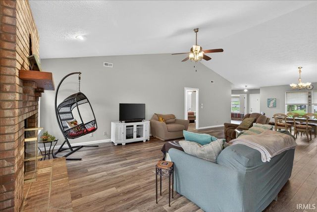 400 Buckingham Drive, Lafayette, IN 47909