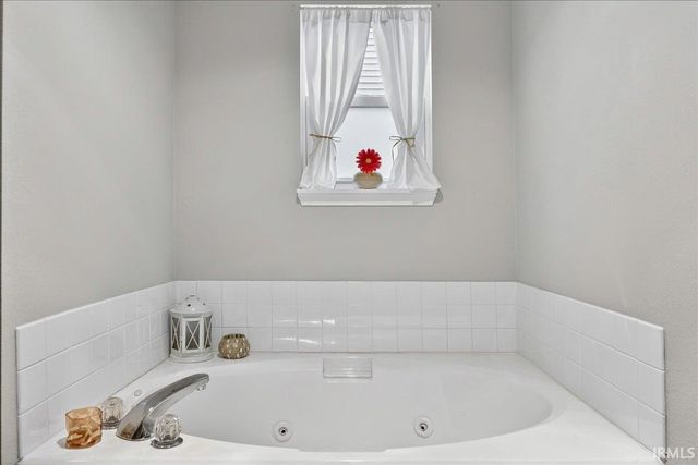 400 Buckingham Drive, Lafayette, IN 47909