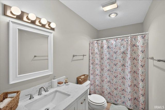 400 Buckingham Drive, Lafayette, IN 47909