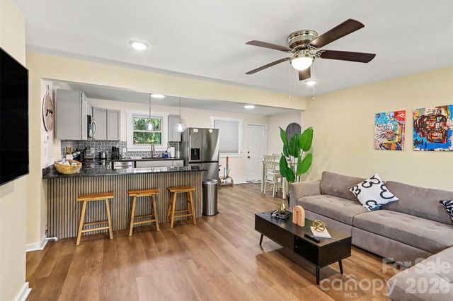 2616 Springway Drive, Charlotte, NC 28205