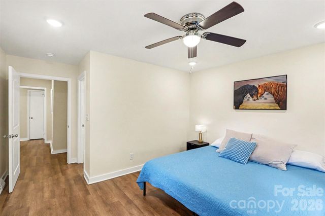 2616 Springway Drive, Charlotte, NC 28205