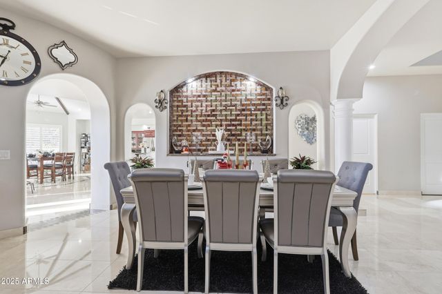 330 N CLOVERFIELD Circle, Litchfield Park, AZ 85340