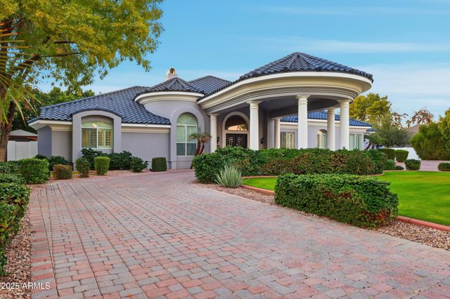 330 N CLOVERFIELD Circle, Litchfield Park, AZ 85340