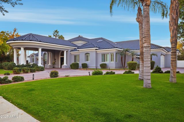 330 N CLOVERFIELD Circle, Litchfield Park, AZ 85340