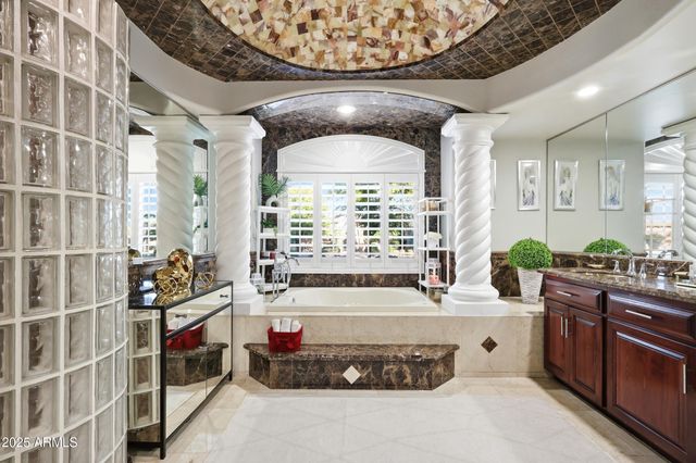 330 N CLOVERFIELD Circle, Litchfield Park, AZ 85340