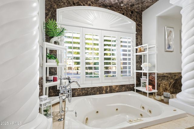 330 N CLOVERFIELD Circle, Litchfield Park, AZ 85340