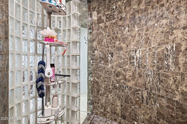 330 N CLOVERFIELD Circle, Litchfield Park, AZ 85340