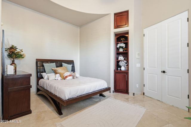 330 N CLOVERFIELD Circle, Litchfield Park, AZ 85340