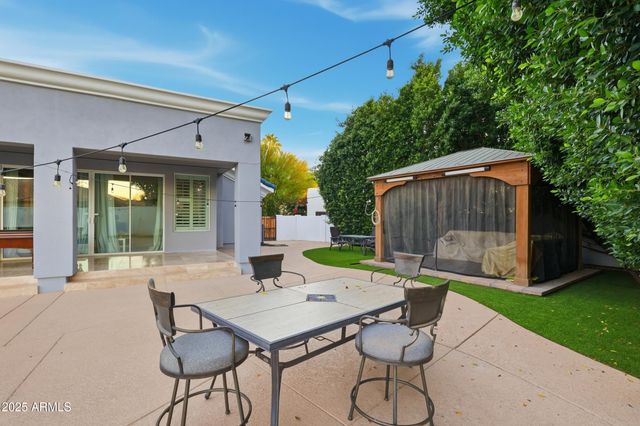 330 N CLOVERFIELD Circle, Litchfield Park, AZ 85340