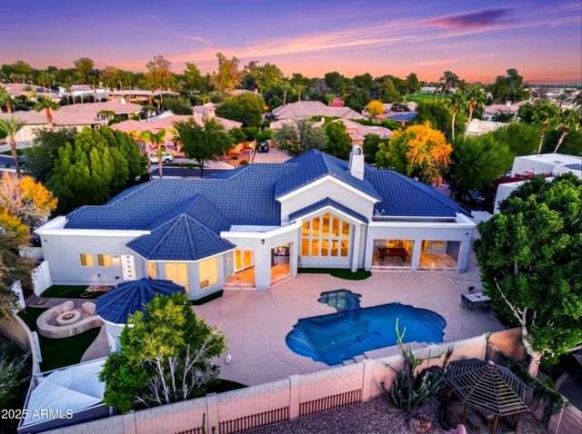 330 N CLOVERFIELD Circle, Litchfield Park, AZ 85340