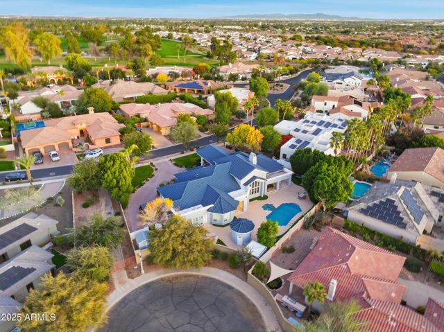 330 N CLOVERFIELD Circle, Litchfield Park, AZ 85340