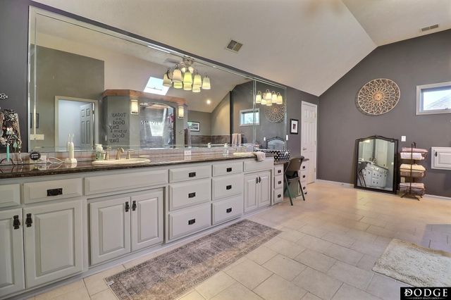 2534 Park Place Drive, Fremont, NE 68025