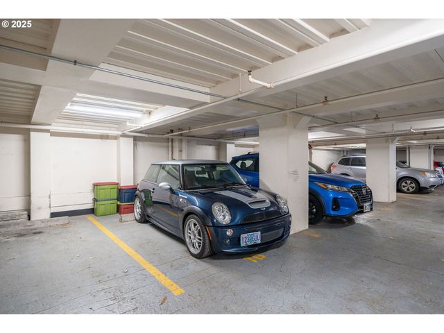 300 Nw 8TH Ave 902, Portland, OR 97209