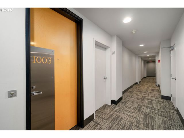 300 Nw 8TH Ave 902, Portland, OR 97209