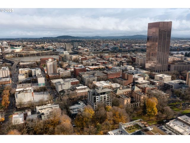 300 Nw 8TH Ave 902, Portland, OR 97209