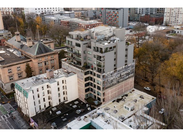 300 Nw 8TH Ave 902, Portland, OR 97209