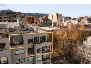 300 Nw 8TH Ave 902, Portland, OR 97209