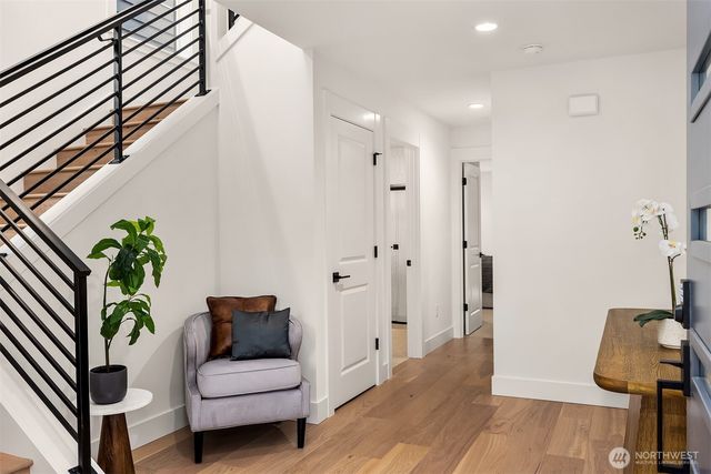 14870 Site 5 NE 2nd Court, Bellevue, WA 98007