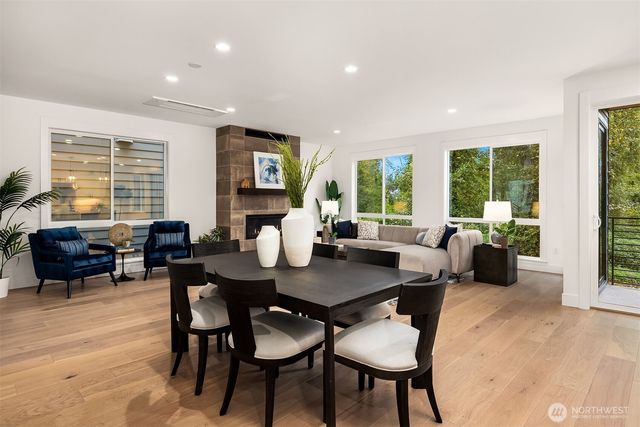 14870 Site 5 NE 2nd Court, Bellevue, WA 98007