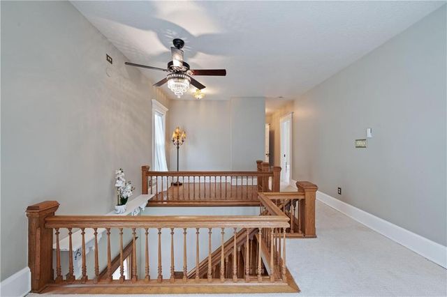 105 NE Douglas Street, Lee's Summit, MO 64063