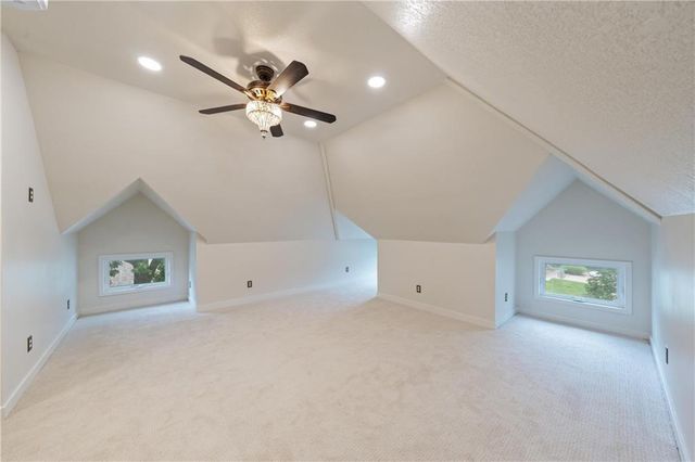 105 NE Douglas Street, Lee's Summit, MO 64063