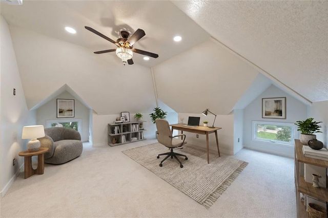 105 NE Douglas Street, Lee's Summit, MO 64063