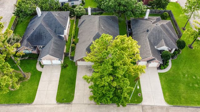 222 Glenridge Forest, Houston, TX 77094