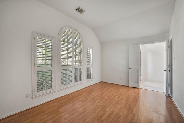 222 Glenridge Forest, Houston, TX 77094